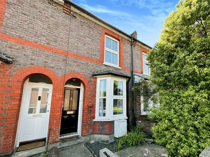 2 Bedroom Terraced House To Rent In Apsley, Hemel Hempstead, HP3