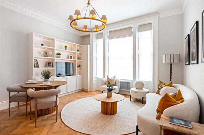 1 Bedroom Flat For Sale In Kensington Park Road, London, W11