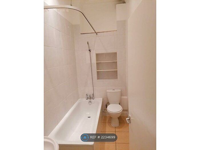 1 Bedroom Flat To Rent In Coldharbour Lane, London, SE5
