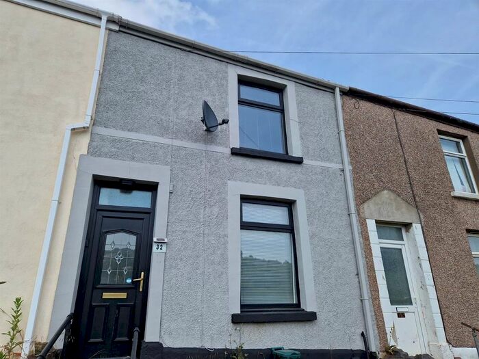 2 Bedroom Terraced House To Rent In Middle Road, Cwmbwrla, Swansea, SA5
