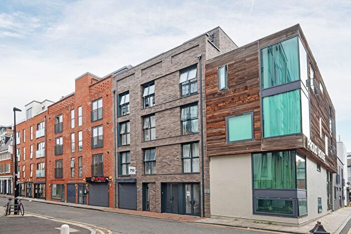 2 Bedroom Flat For Sale In Umberston Street, Aldgate, London, E1