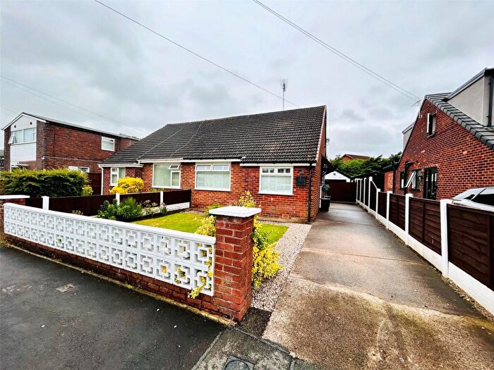 2 Bedroom Bungalow For Sale In Severn Drive, Walton-le-Dale, Preston, Lancashire, PR5