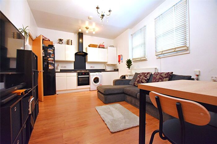 1 Bedroom Flat To Rent In Coldharbour Lane, London, SW9