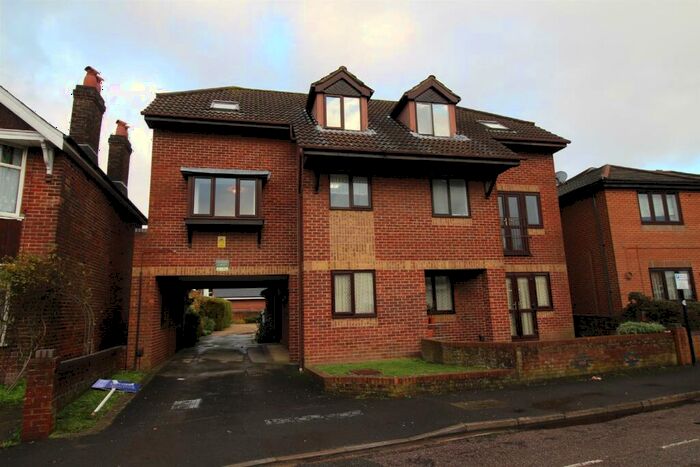 1 Bedroom Apartment To Rent In Freemantle, Southampton, SO15