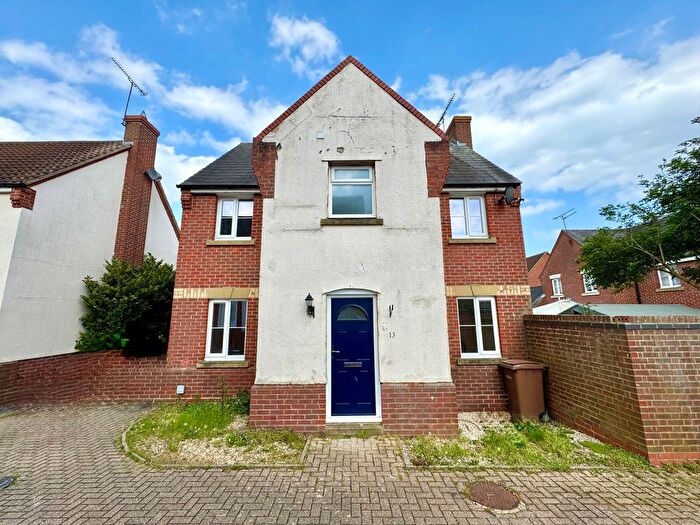 4 Bedroom Detached House To Rent In Stanley Rise, Chelmsford, Essex, CM2