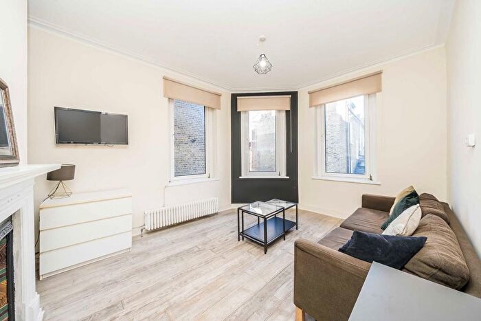 2 Bedroom Flat To Rent In Willesden Lane, West Hampstead, NW6