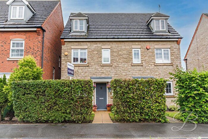 3 Bedroom Semi-Detached House For Sale In Flatts Lane, Calverton, Nottingham, NG14