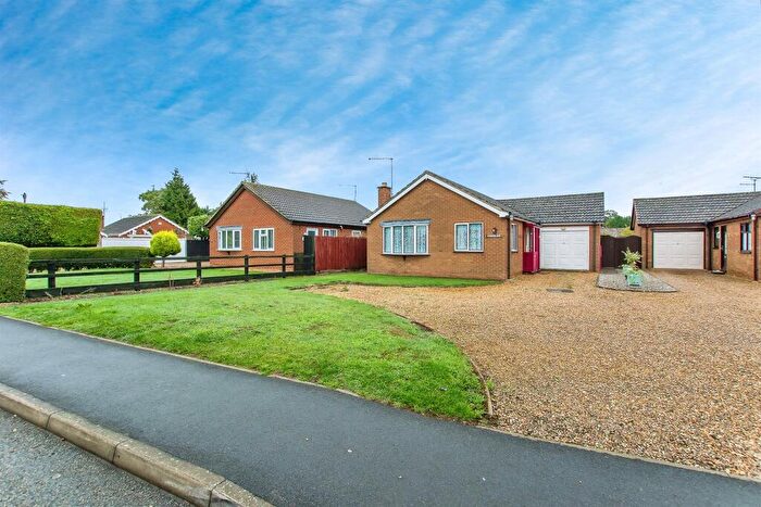 2 Bedroom Detached Bungalow For Sale In Railway Lane North, Sutton Bridge, Spalding, PE12