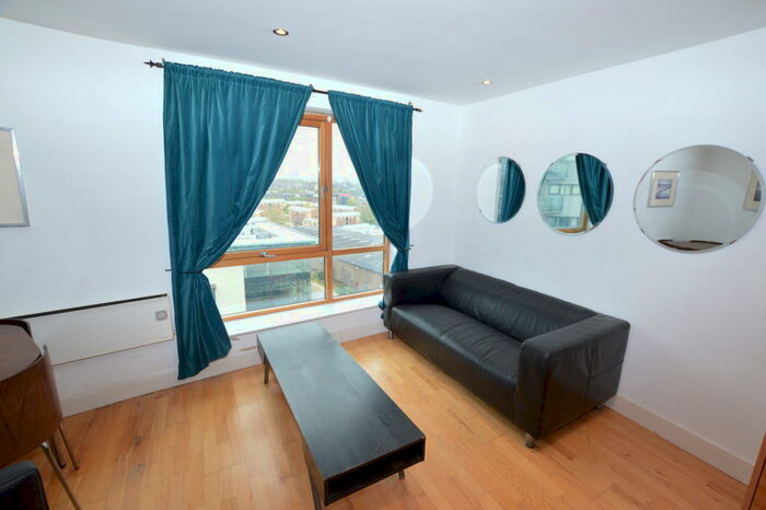 1 Bedroom Apartment To Rent In Clarence House City Centre, LS10