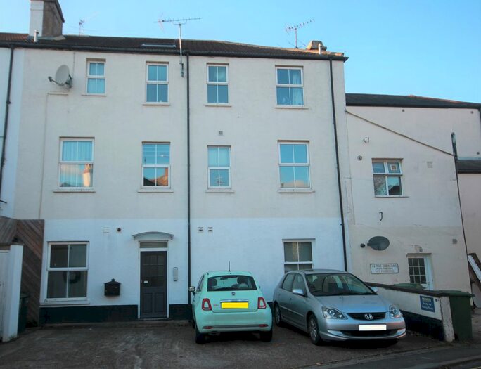 1 Bedroom Flat To Rent In Church Road, Leatherhead KT22