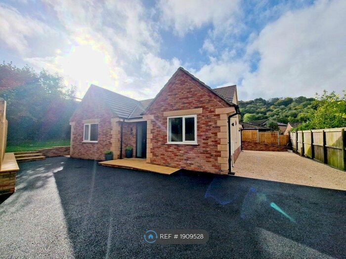 3 Bedroom Detached House To Rent In Tilsdown, Dursley, GL11