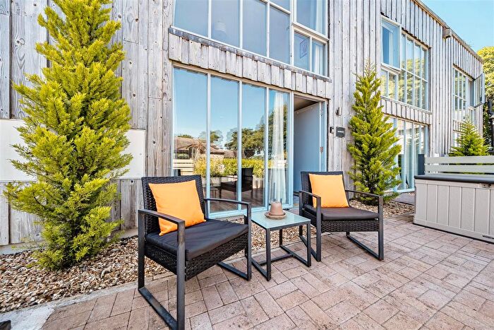 1 Bedroom Terraced House For Sale In Penwarne Road, Mawnan Smith, Falmouth, TR11