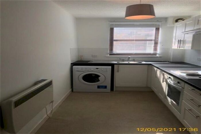 2 Bedroom Ground Flat To Rent In Maritime Street, EH6