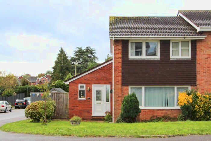 3 Bedroom Semi-Detached House For Sale In Chineway Gardens, Ottery St. Mary, EX11