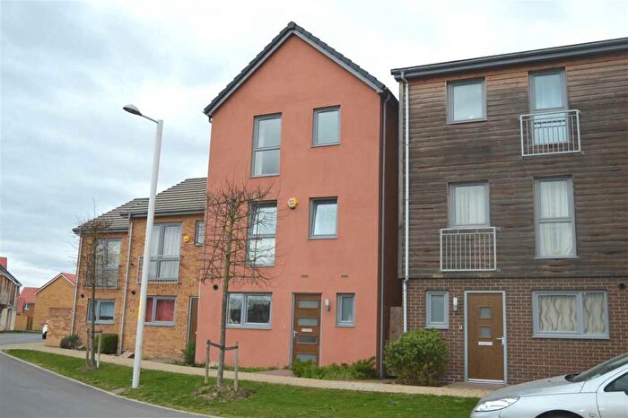 5 Bedroom House To Rent In Ruby Tuesday Drive, DA1