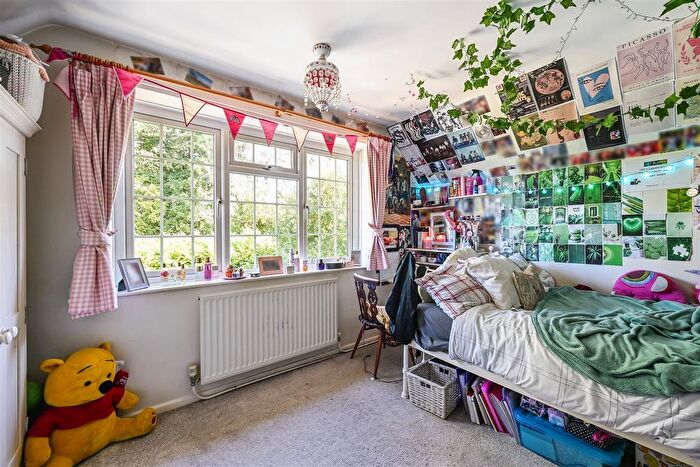 4 Bedroom Detached House For Sale In Redhill Road, Rowland's Castle, PO9