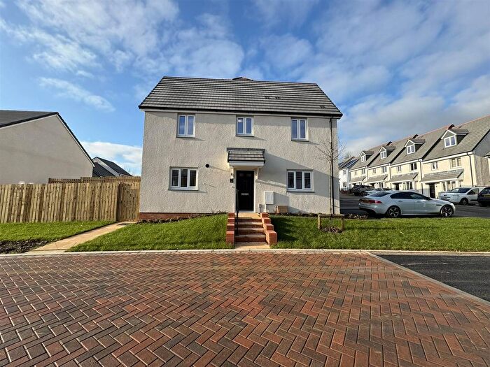 3 Bedroom Semi-Detached House To Rent In Gorse Lane, Higher Trewhiddle, St Austell, PL25