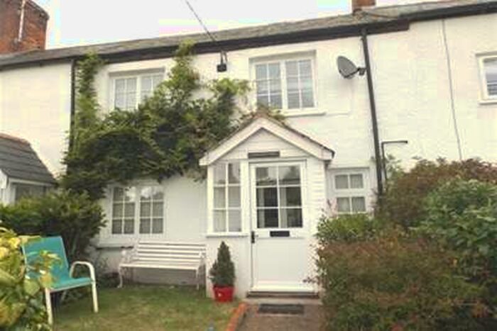 2 Bedroom Cottage To Rent In Lympstone, EX8