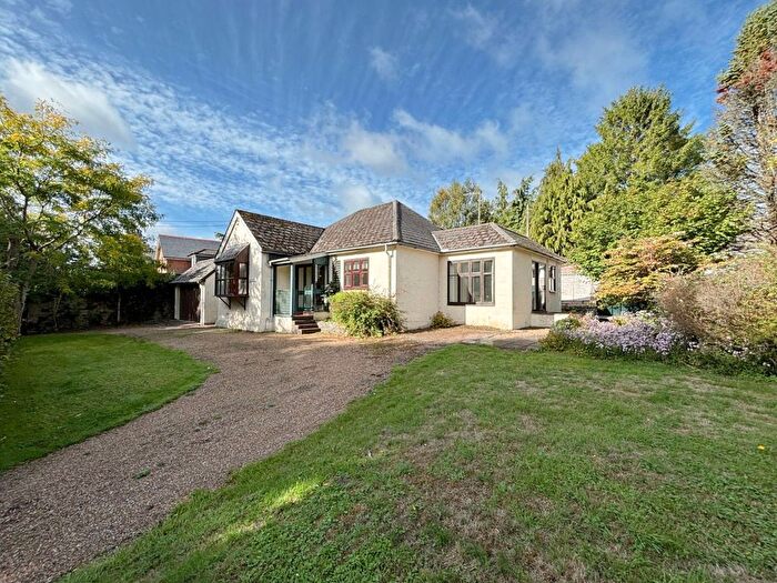3 Bedroom Bungalow For Sale In Brook Cottage, Old Alresford, Alresford, SO24