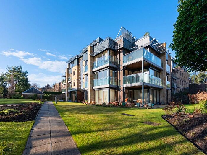 3 Bedroom Flat For Sale In Pitsligo Road, Edinburgh, EH10
