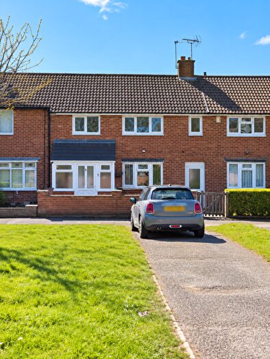 3 Bedroom Town House For Sale In Keyham Lane, Leicester, LE5