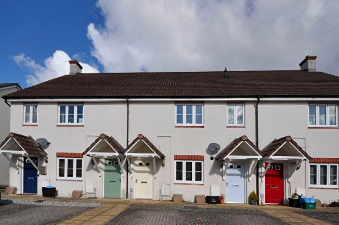 2 Bedroom Apartment For Sale In Hythe Wood, Cheddar, BS27