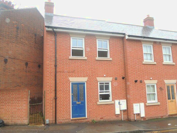 2 Bedroom House To Rent In Close To Town Centre, CO1