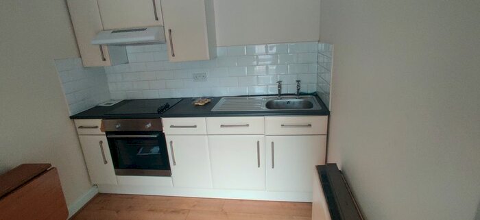 2 Bedroom Flat To Rent In Marlborough Road, Brynmill, Swansea, SA2