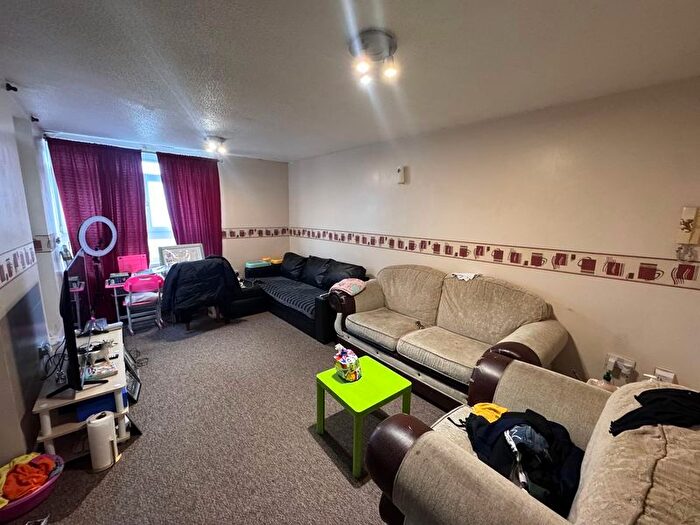 2 Bedroom Property For Sale In Kenilworth Court, Washington, NE37