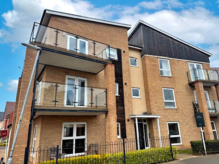 2 Bedroom Apartment For Sale In Venus Avenue, Biggleswade, SG18