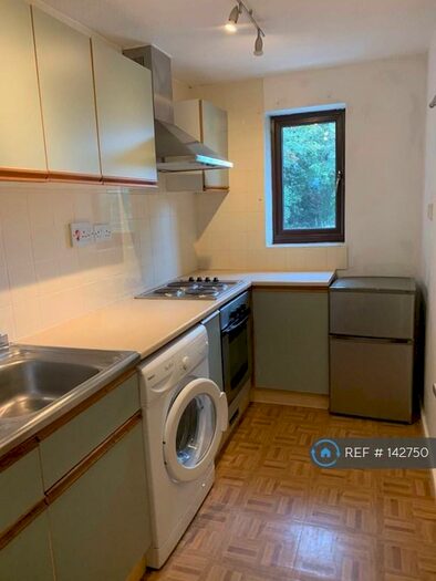 1 Bedroom Flat To Rent In Glebe Park, Lincoln, LN2