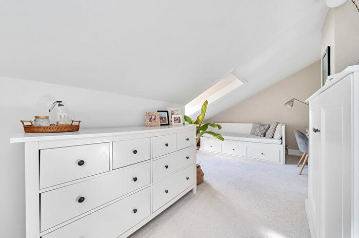 3 Bedroom End Of Terrace House For Sale In Croydon Road, Keston, Kent, BR2
