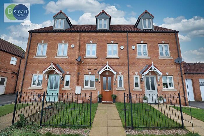 3 Bedroom Town House For Sale In Wharf Road, Kilnhurst, S64