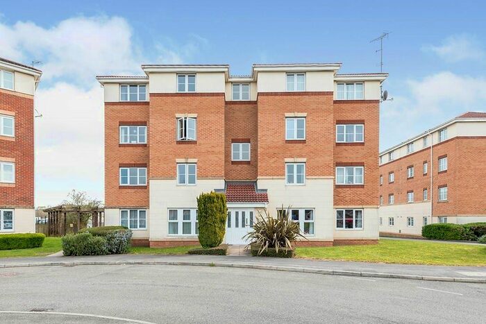 2 Bedroom Flat For Sale In Forge Drive, Chesterfield, Derbyshire, S40