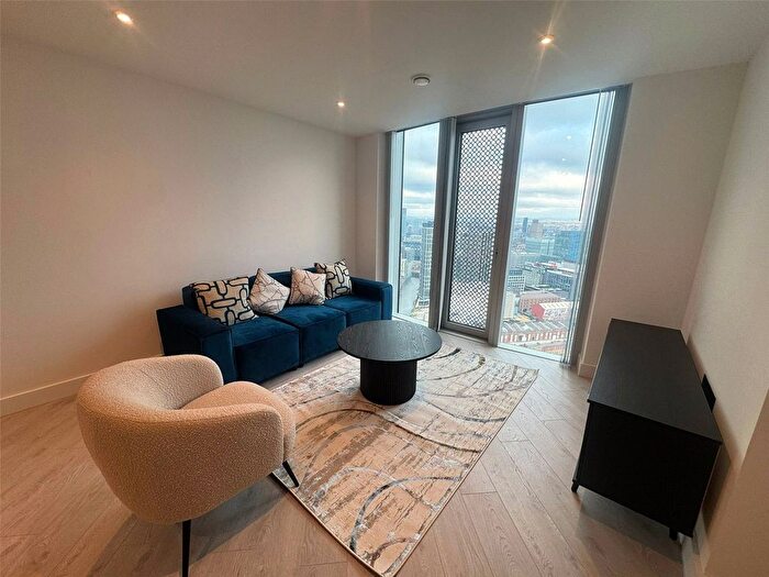 2 Bedroom Flat To Rent In Trinity Way, Manchester, M3