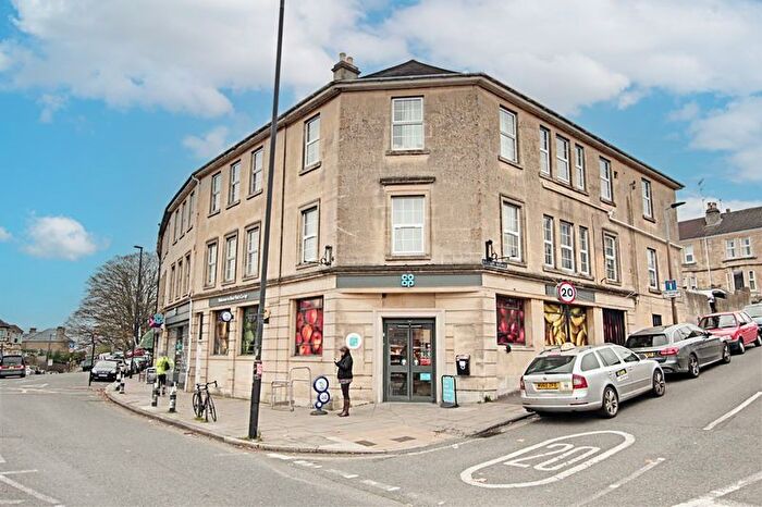 2 Bedroom Flat To Rent In Wellsway, Bath, BA2