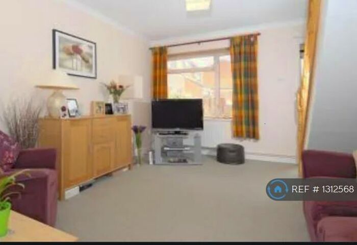 2 Bedroom Terraced House To Rent In Fletcher Road, Oxford, OX4