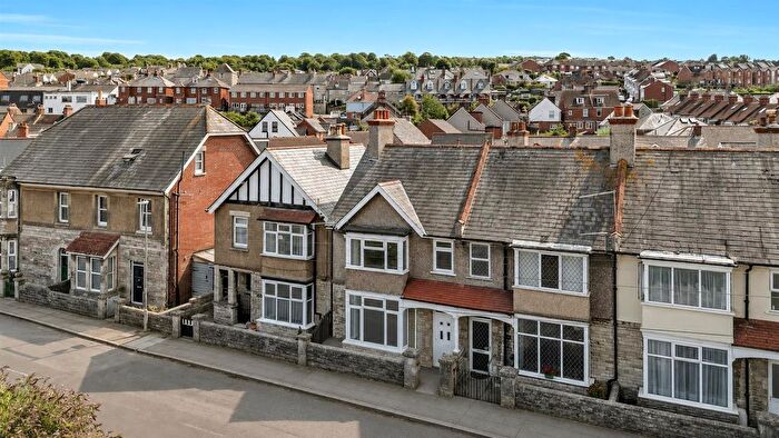3 Bedroom Property For Sale In Kings Road West, Swanage, BH19