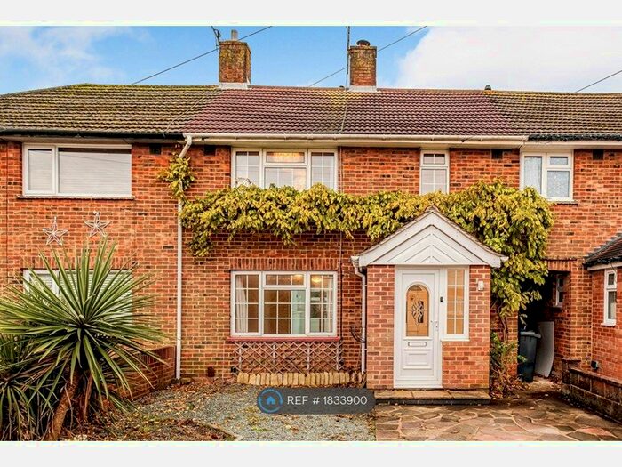 3 Bedroom Terraced House To Rent In Wiston Avenue, Worthing, BN14