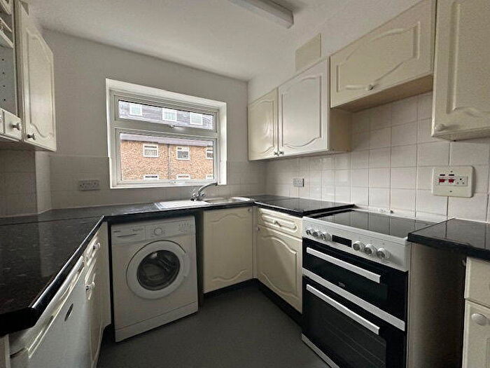 1 Bedroom Flat To Rent In Park Hill Road, Bromley, BR2