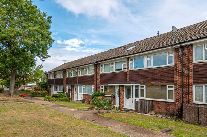 3 Bedroom Terraced House For Sale In Nutfield Road, Merstham, RH1