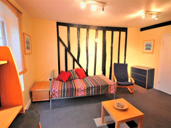1 Bedroom Flat To Rent In Upper King Street, , Royston, SG8