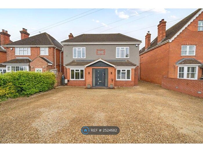 4 Bedroom Detached House To Rent In Benham Hill, Thatcham, RG18