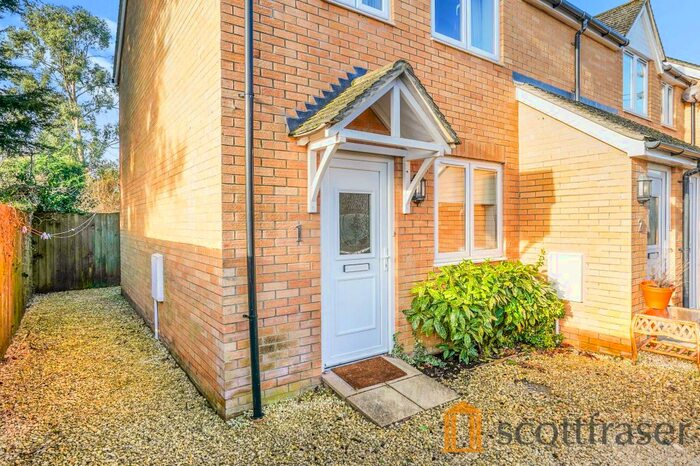 1 Bedroom Maisonette To Rent In James Walker Mews, Witney OX28