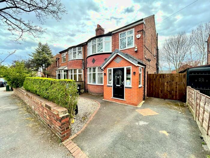 3 Bedroom Semi-Detached House To Rent In Sutherland Road, Manchester, M16