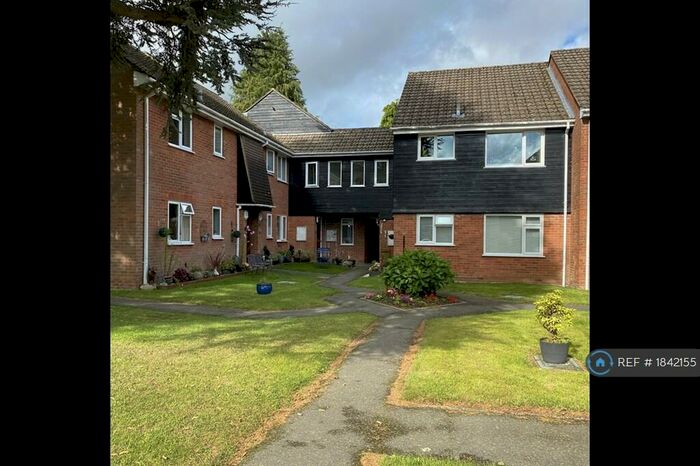 1 Bedroom Flat To Rent In Coulson Court, Prestwood, Great Missenden, HP16