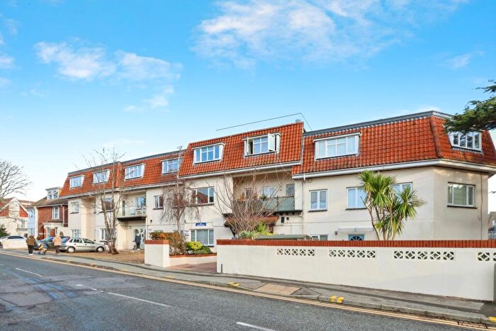 Flat For Sale In Sea Road, Bournemouth, Dorset, BH5