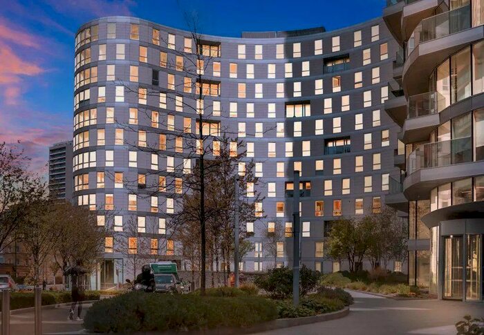 Studio To Rent In London, E14