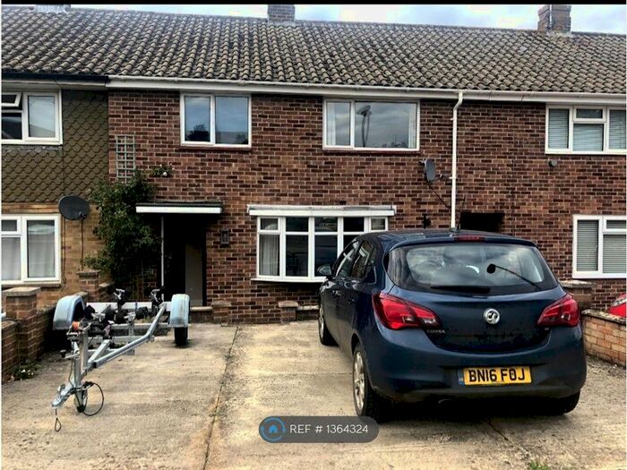 3 Bedroom Terraced House To Rent In Edinburgh Way, Banbury, OX16