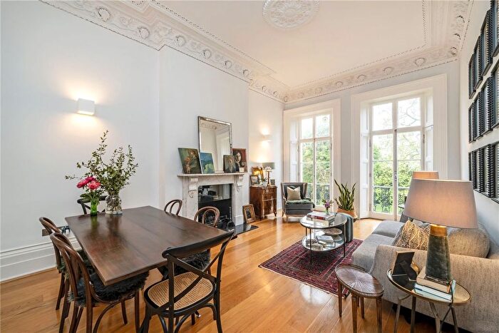 2 Bedroom Flat To Rent In Kensington Park Gardens, London, W11